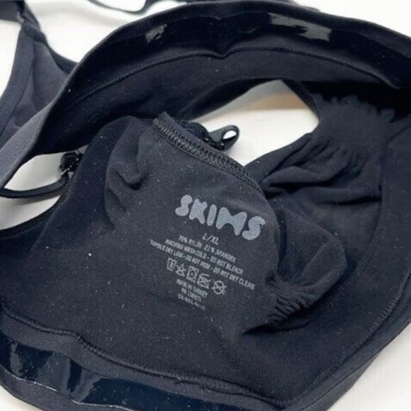 NWOT SKIMS Seamless Sculpt Bralette In Onyx Black Bra Active Sport Bra - Picture 8 of 8